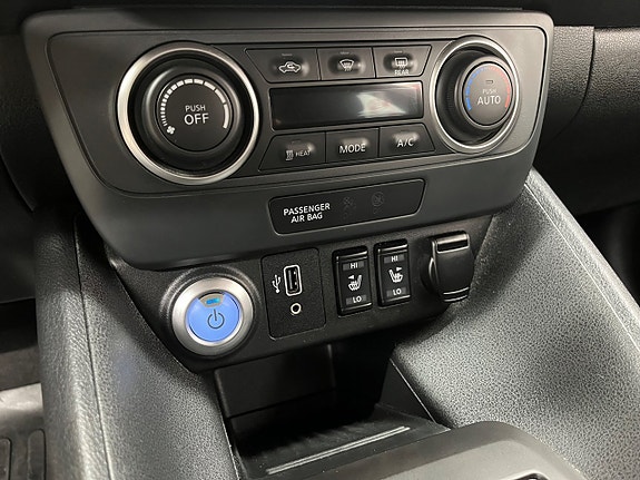 Nissan Leaf 16 of 22