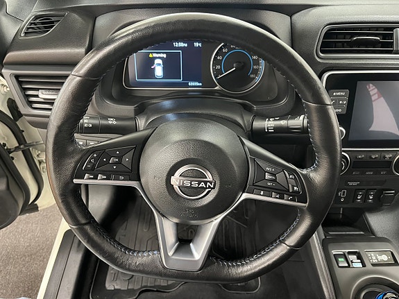 Nissan Leaf 13 of 22