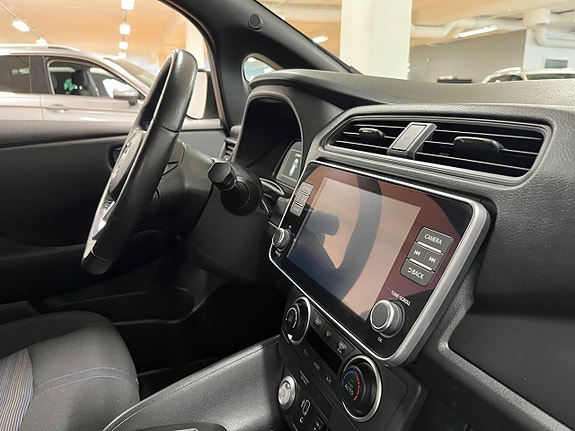 Nissan Leaf 17 of 22