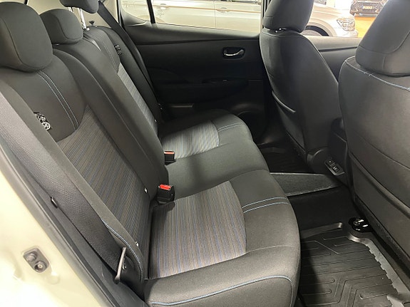 Nissan Leaf 20 of 22