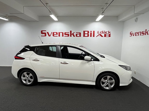 Nissan Leaf 5 of 22