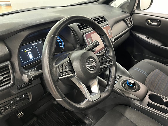 Nissan Leaf 12 of 22