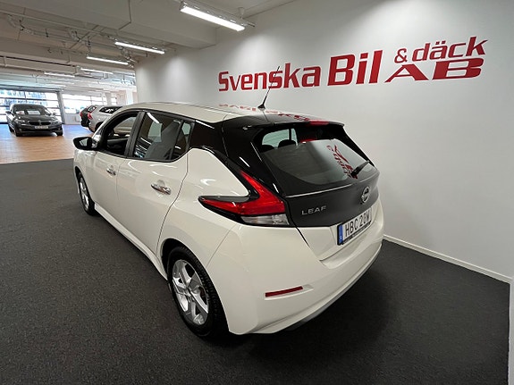 Nissan Leaf 8 of 22