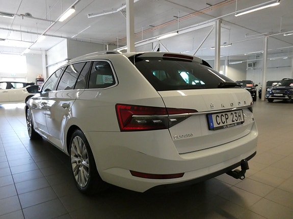 Skoda Superb 10 of 22