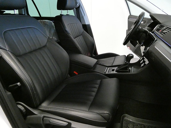 Skoda Superb 17 of 22