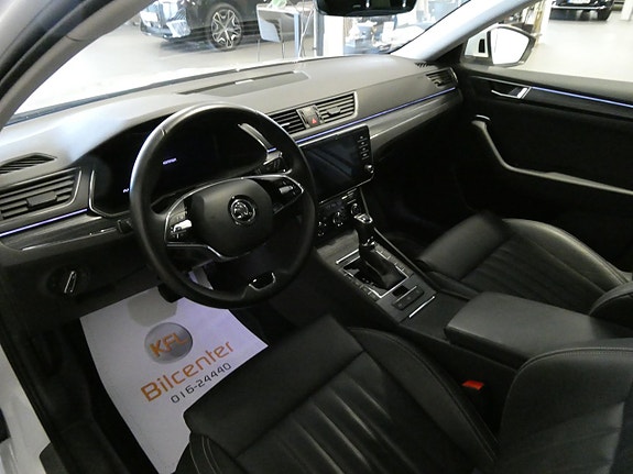 Skoda Superb 14 of 22