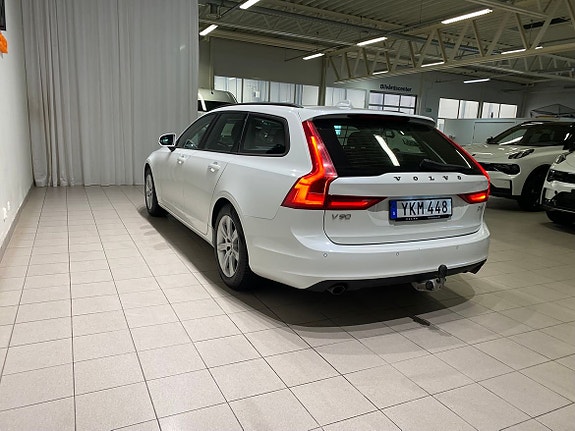 Volvo V90 14 of 30