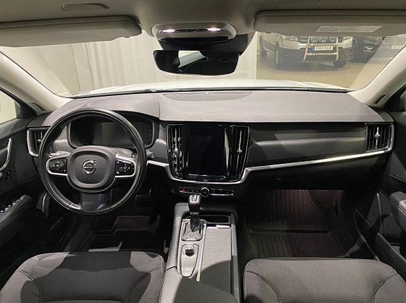 Volvo V90 12 of 30