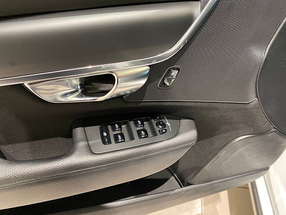 Volvo V90 15 of 30