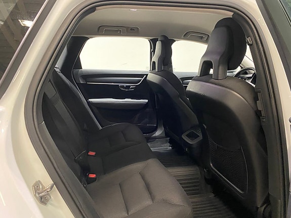 Volvo V90 9 of 30