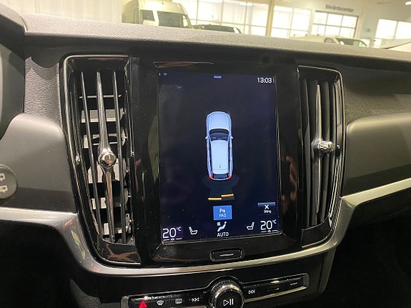Volvo V90 28 of 30