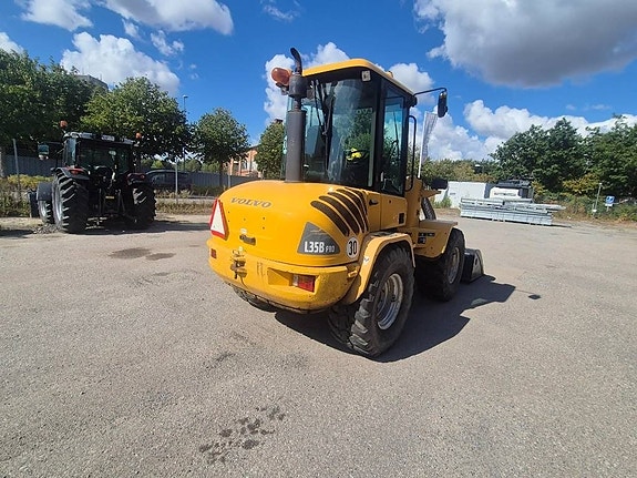 Volvo L35 B PRO - Planerskopa 6 of 8