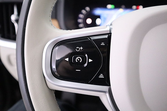 Volvo V90 16 of 23
