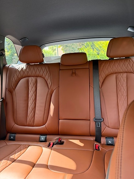 BMW X5 8 of 12