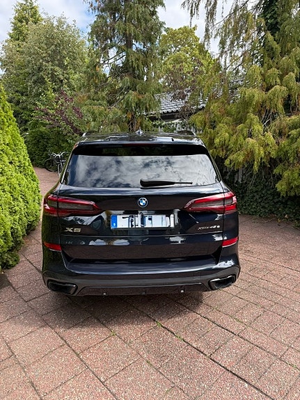 BMW X5 2 of 12