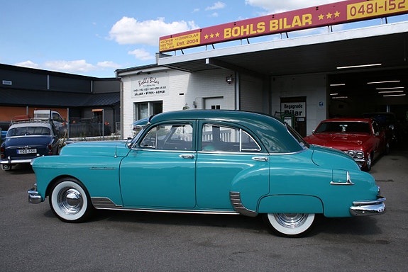 Pontiac Chieftain 8 of 21