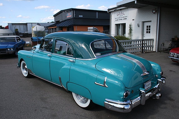 Pontiac Chieftain 9 of 21