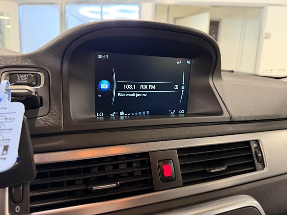 Volvo V70 15 of 20