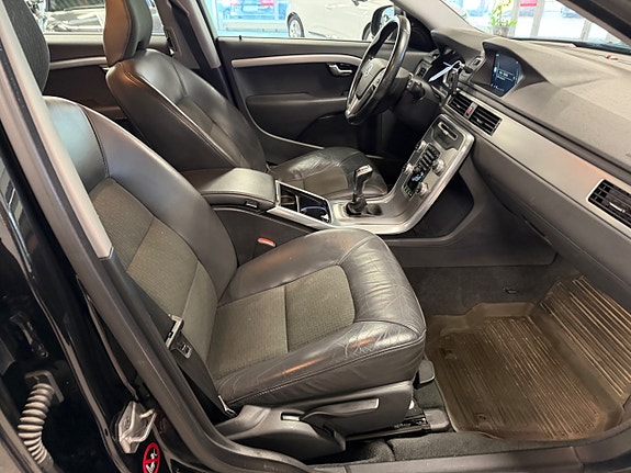 Volvo V70 10 of 20