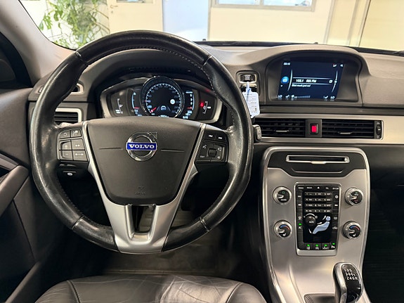 Volvo V70 9 of 20