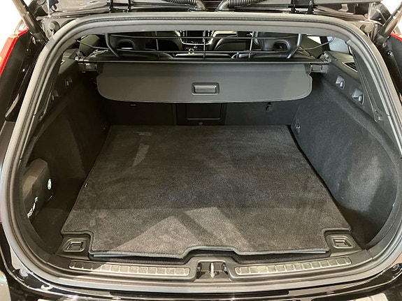 Volvo V60 14 of 16