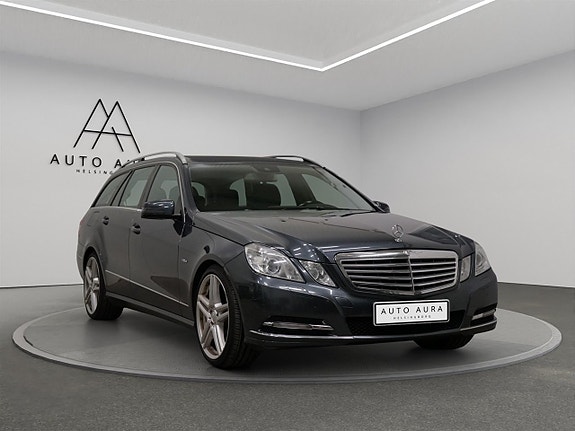 Mercedes-Benz E220 3 of 18