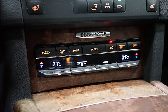 Mercedes-Benz E220 13 of 18