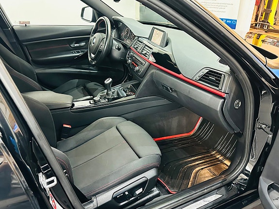 BMW 328i 15 of 20