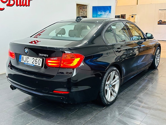 BMW 328i 8 of 20