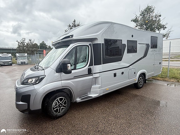 Adria MATRIX SUPREME 670 SL 140HP *Finns i Butik för påseende* 2 of 7