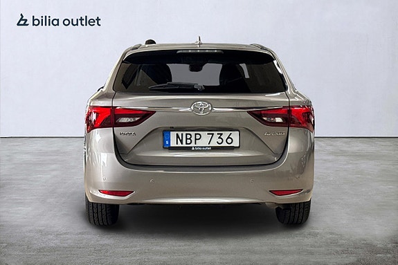 Toyota Avensis 7 of 22