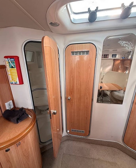 Sealine 37 S 2st KAD44P-B 260hp 11 of 12