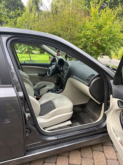 Saab 9-3 5 of 6