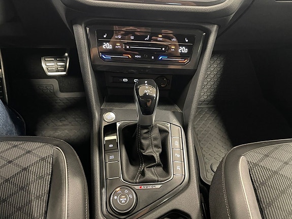 Volkswagen Tiguan Allspace 12 of 26