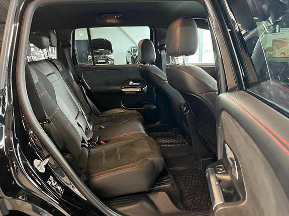 Mercedes-Benz GLB200 d 14 of 21