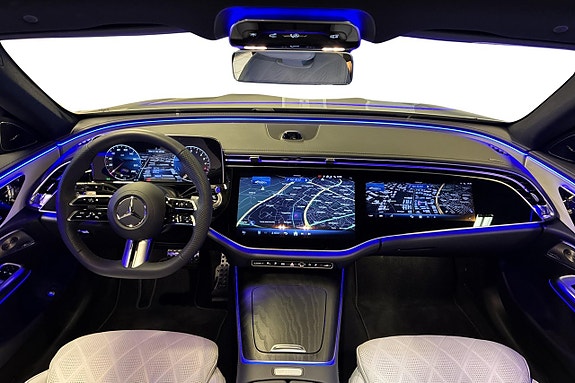 Mercedes-Benz E300 de 10 of 21