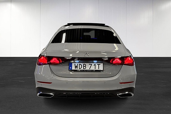 Mercedes-Benz E300 de 6 of 21