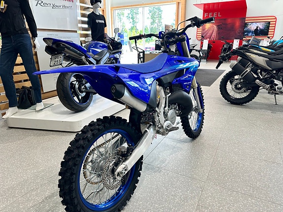 Yamaha YZ125LC 2027 nu i butiken! 3 of 3