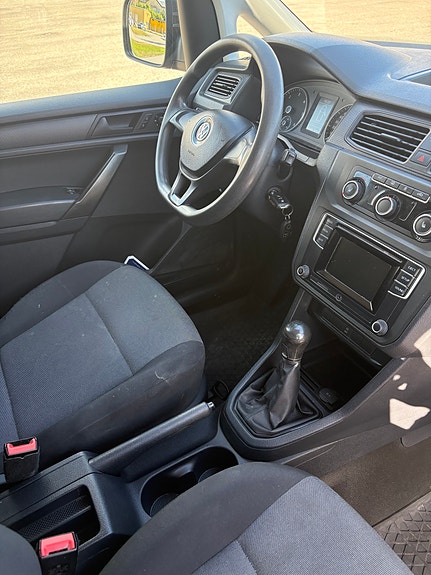 Volkswagen Caddy 3 of 5
