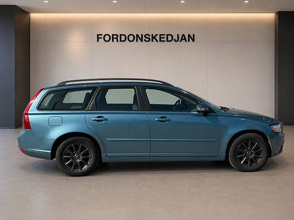 Volvo V50 5 of 15