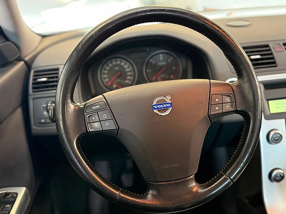 Volvo V50 10 of 15