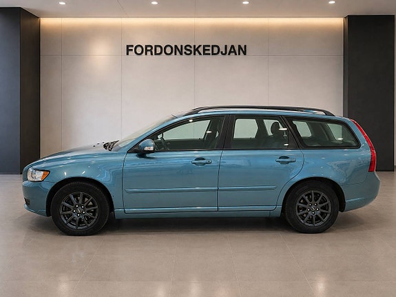 Volvo V50 4 of 15