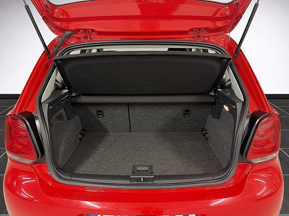 Volkswagen Polo 9 of 13