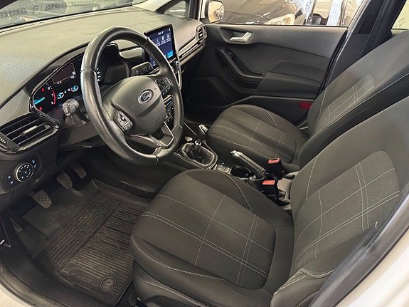 Ford Fiesta 18 of 24