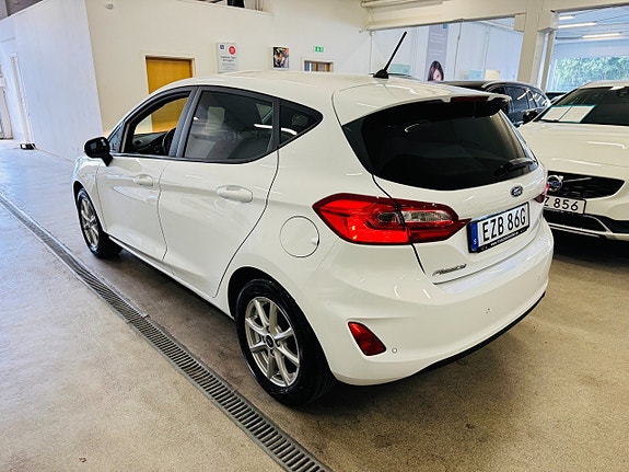Ford Fiesta 14 of 24