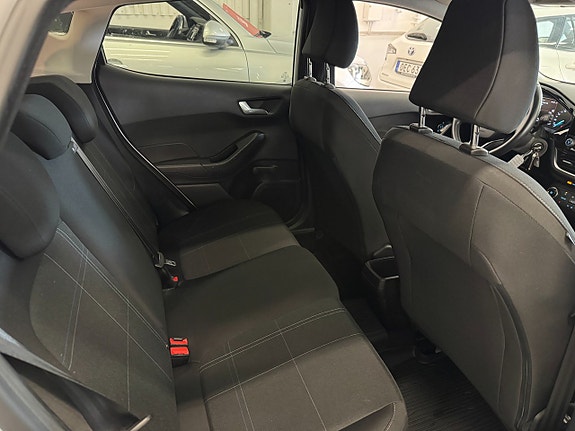 Ford Fiesta 16 of 24