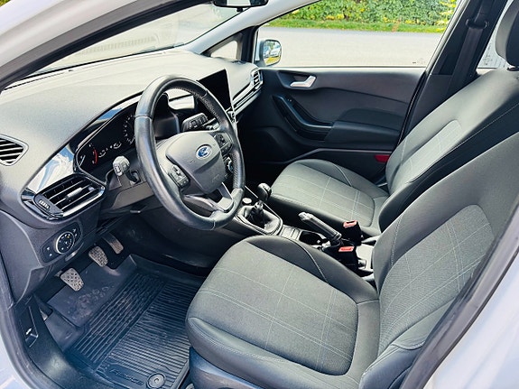 Ford Fiesta 8 of 24