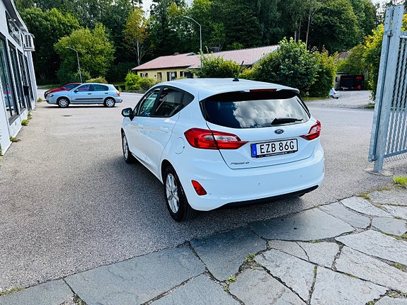 Ford Fiesta 4 of 24