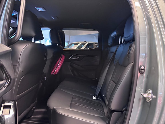 Isuzu D-max 11 of 16