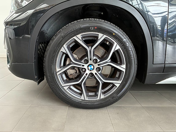 BMW X1 3 of 14